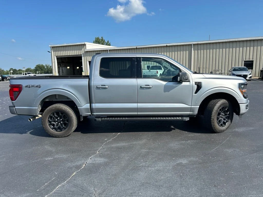 Used 2024 Silver Metallic Ford XLT image 9