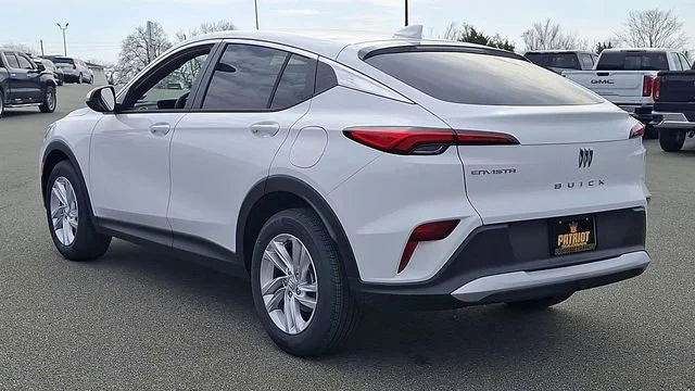 New 2026 Summit White Buick Preferred image 8