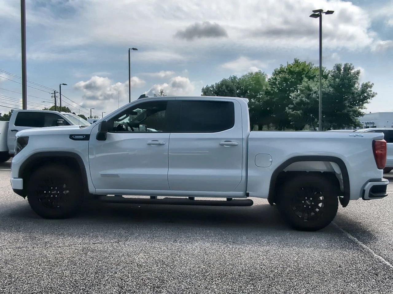 New 2026 Summit White GMC Elevation image 5