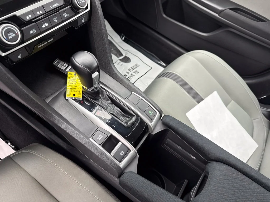 2019 Honda Civic EX 4dr Car Slide 17