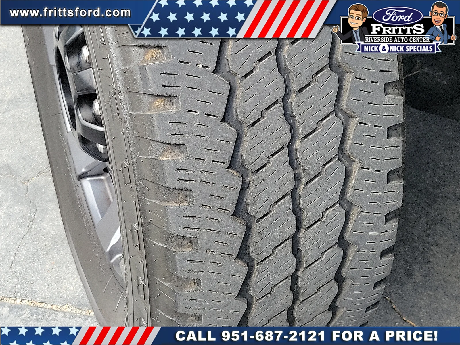 Used 2024 Gray Metallic Ford Lariat image 21
