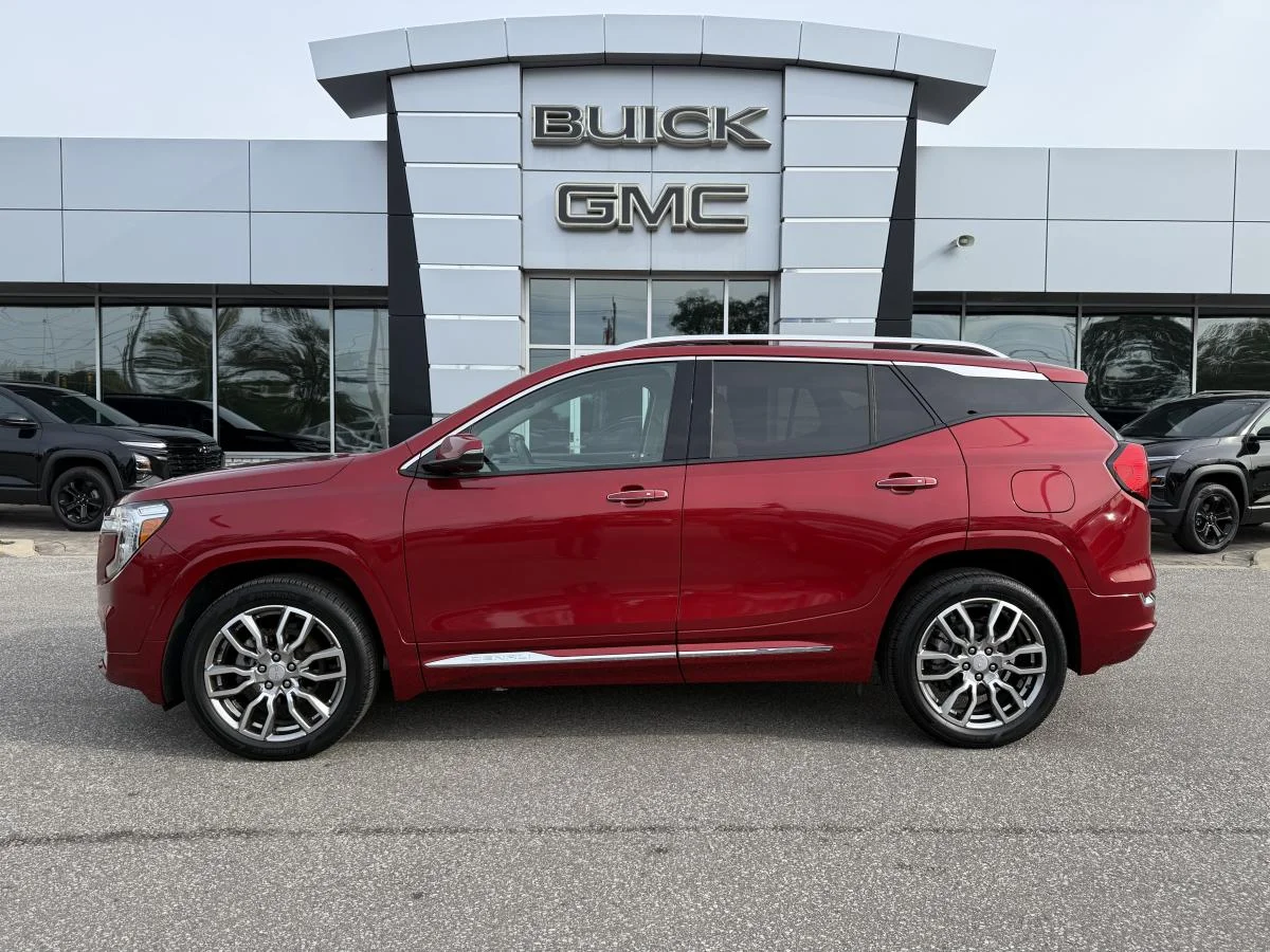 Certified Used 2023 Red GMC Denali Awd image 2