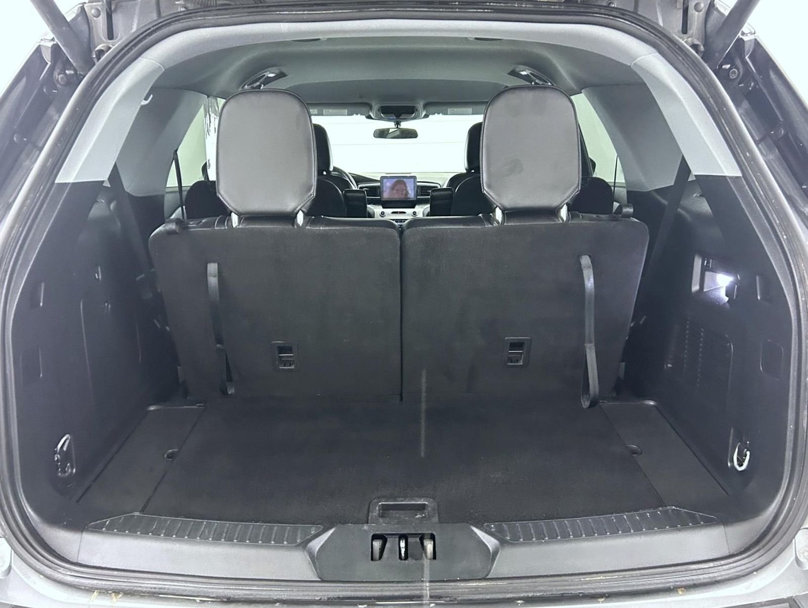 Used 2023 Gray Ford XLT image 24