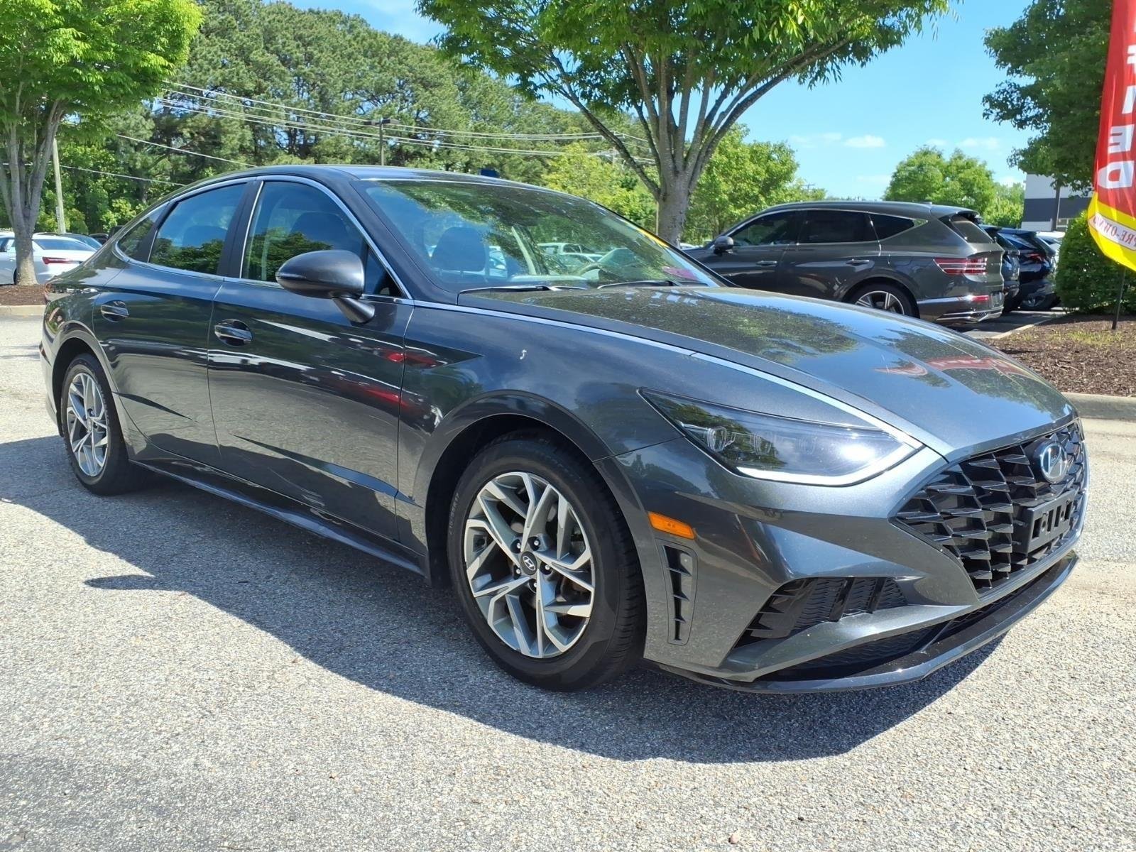 Used 2023 Portofino Gray Hyundai SEL image 5