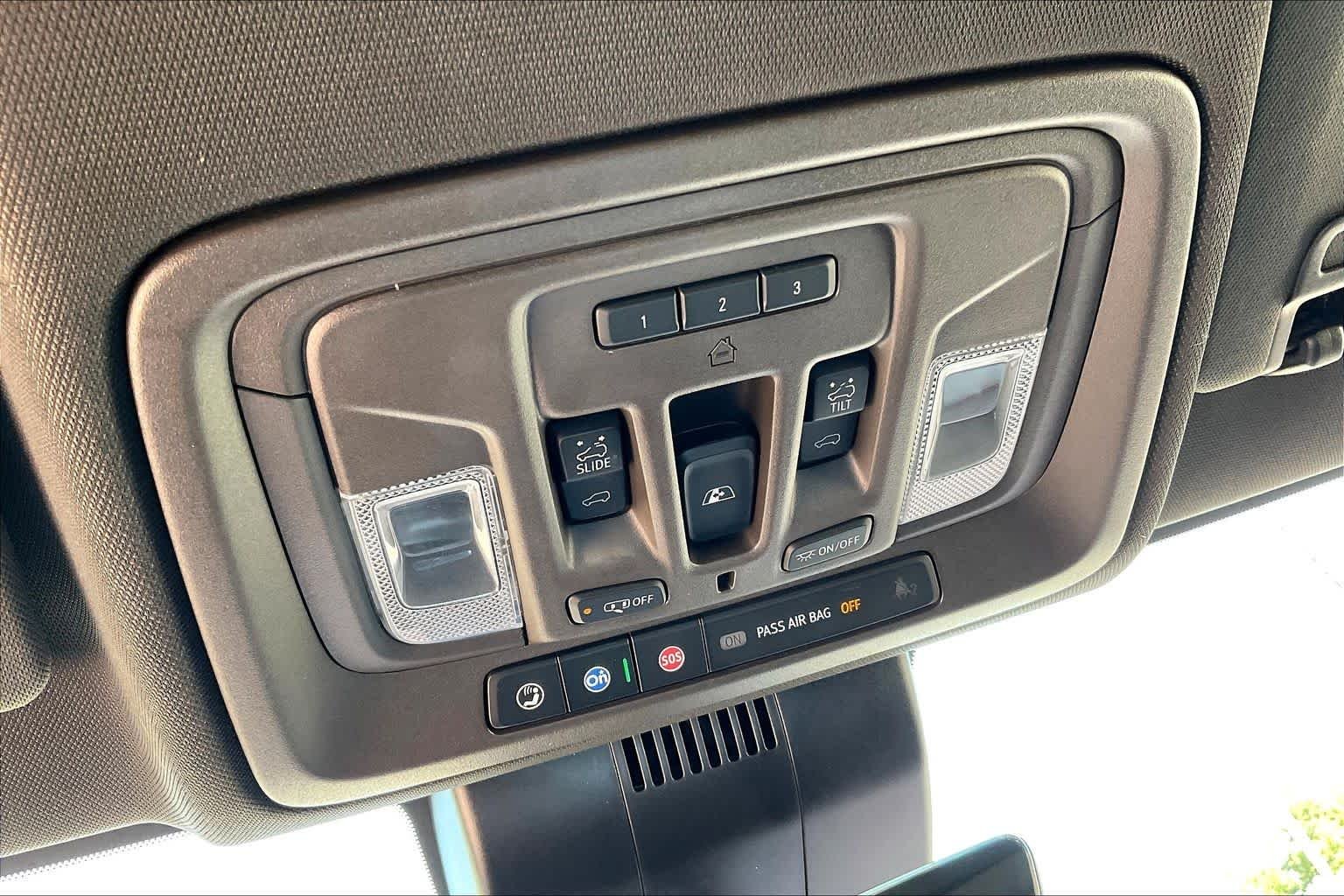 Used 2023 Sterling Metallic GMC Denali image 32
