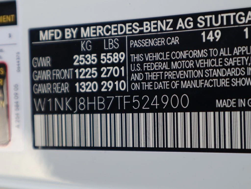 New 2026 Polar White Mercedes-Benz GLC 43 AMG® image 50