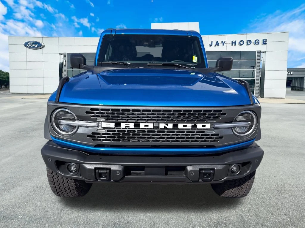 New 2026 Velocity Blue Metallic Ford Badlands® image 10
