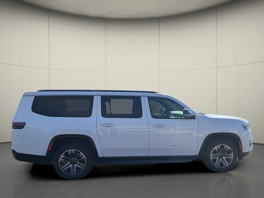 Used 2024 White Jeep Series II image 8