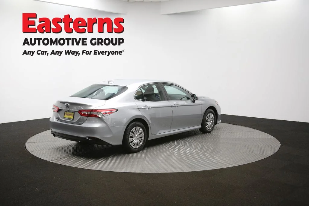 Used 2020 Silver Toyota LE image 36