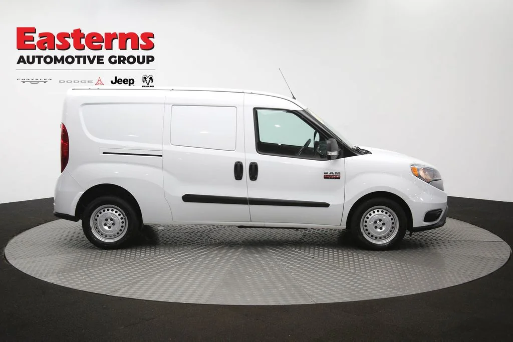 Used 2022 White Ram Base image 43