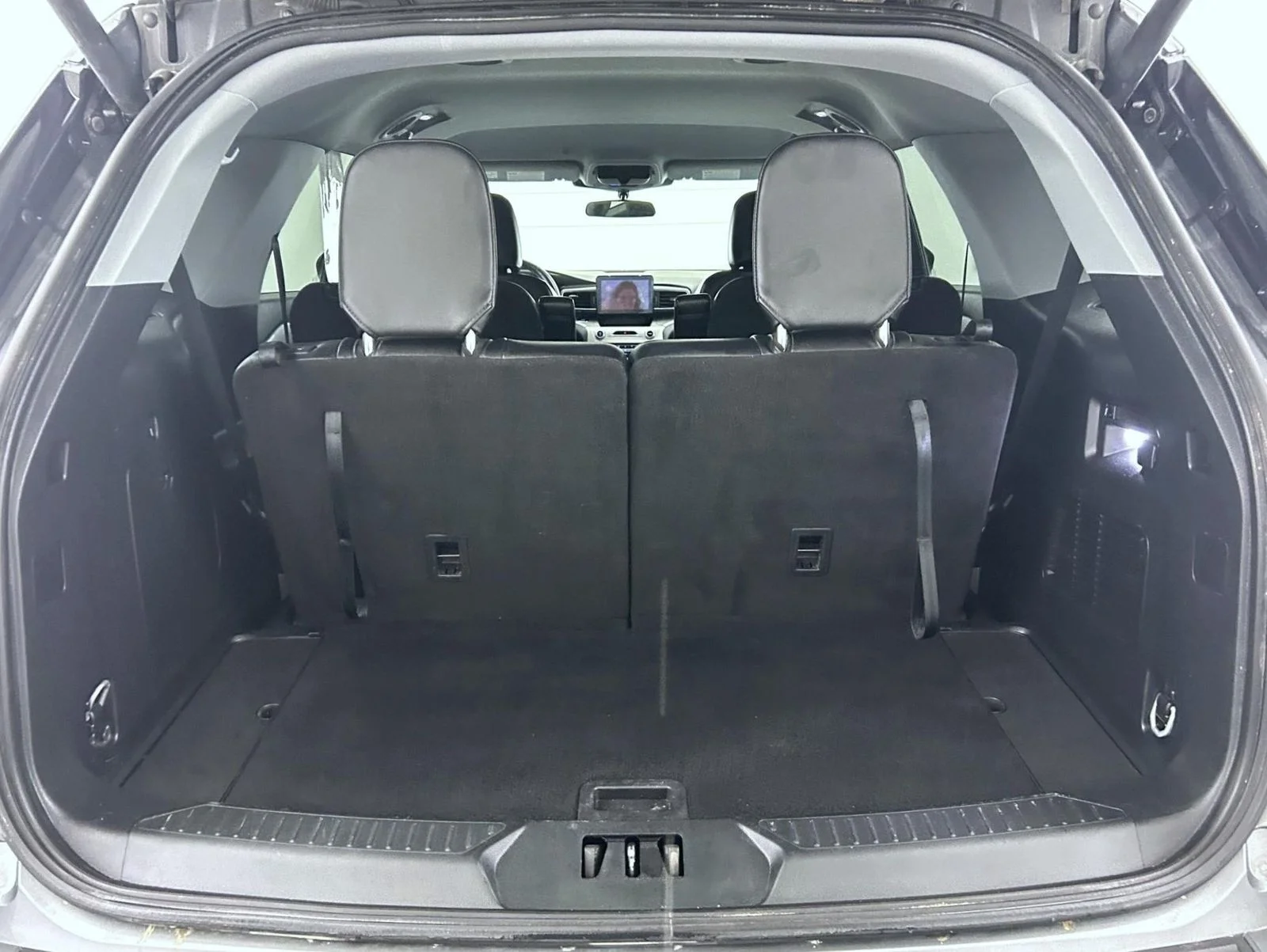 Used 2023 Gray Ford XLT image 24