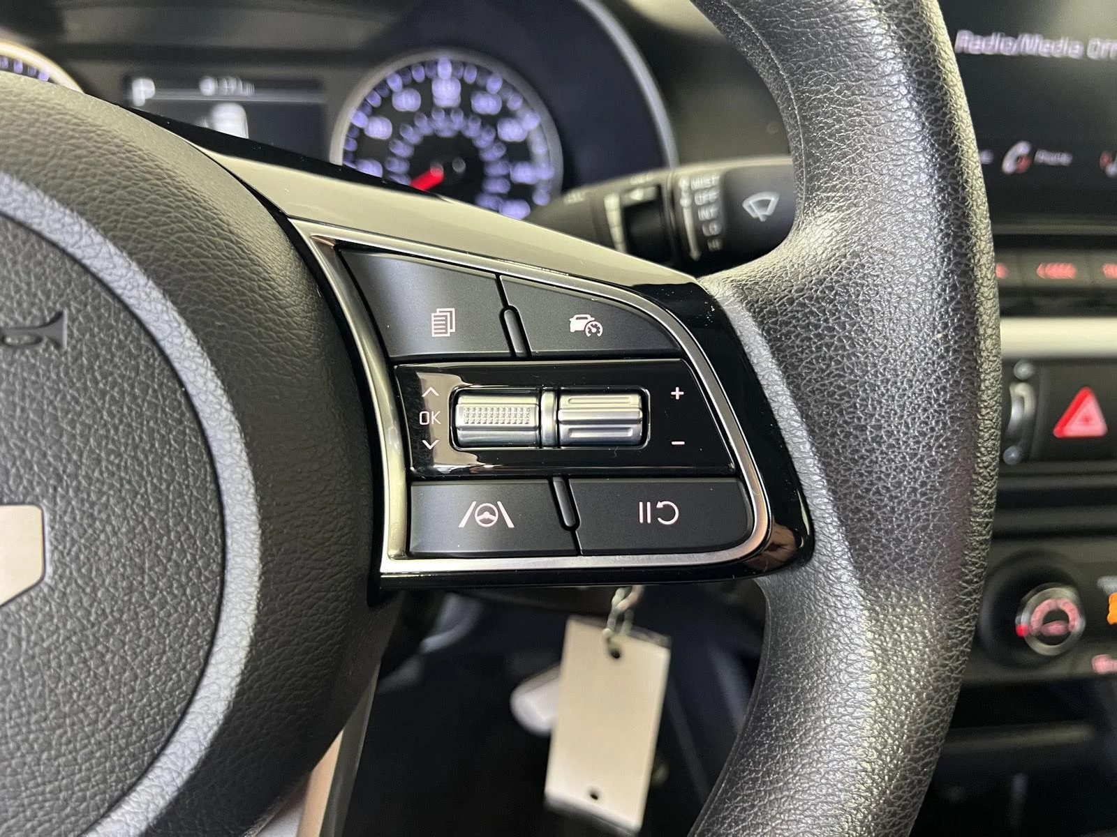 Used 2024 Gravity Gray Kia LXS image 16