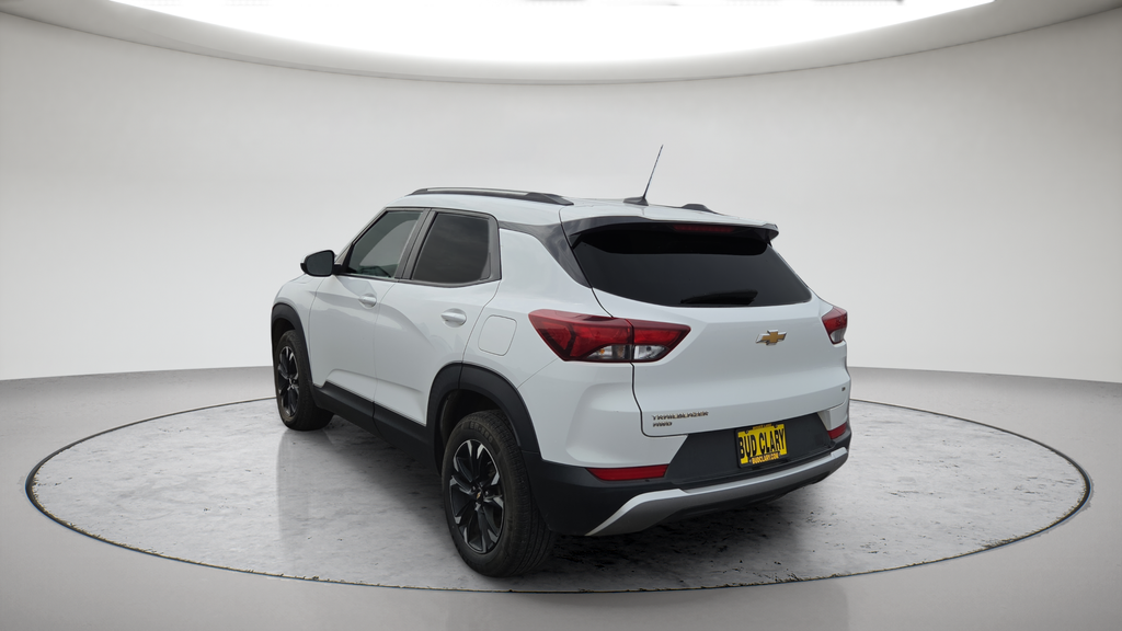 Used 2023 White Chevrolet LT image 11