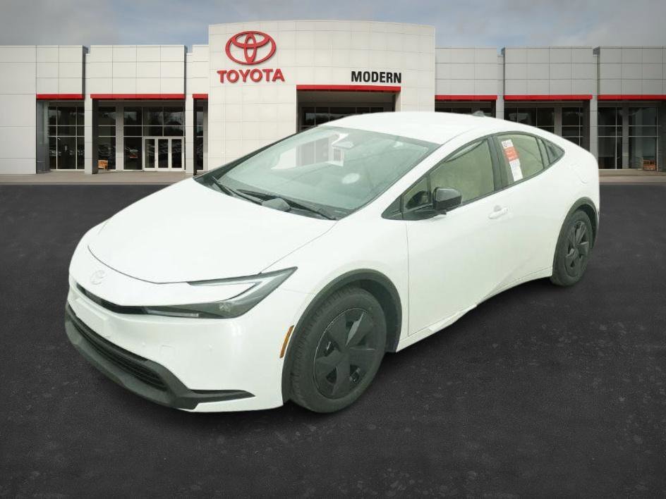 2026 Toyota Prius LE FWD's photo