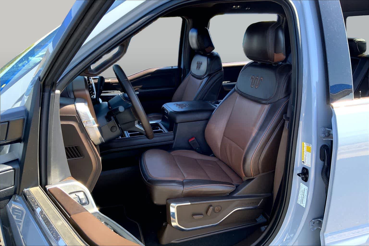 Used 2024 Glacier Gray Metallic Tri-Coat Ford King Ranch image 7