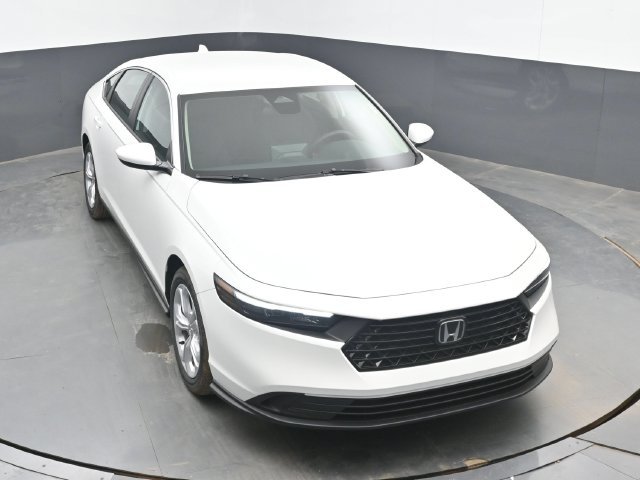 New 2026 Platinum White Pearl Honda LX image 25