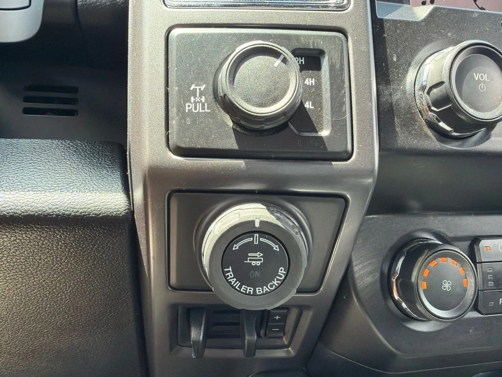 Used 2019 White Ford XLT image 48