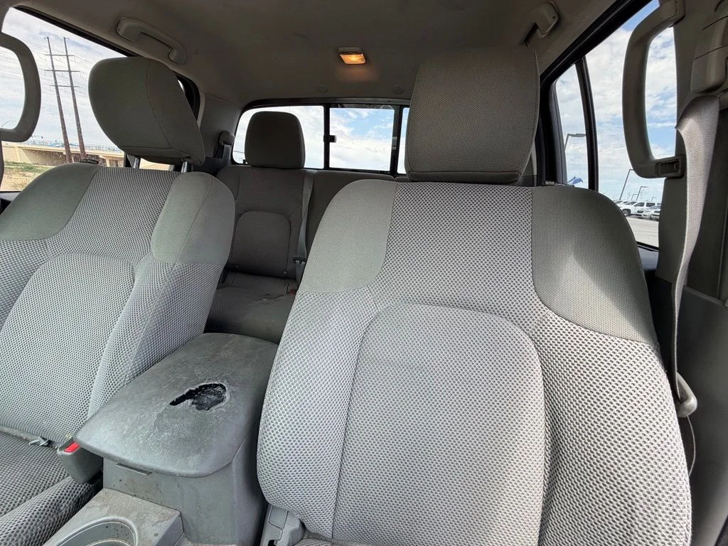 Used 2018 Gray Nissan SV image 12