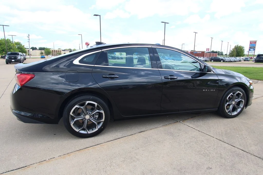 Used 2024 Mosaic Black Metallic Chevrolet LT image 5