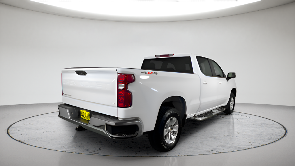 Used 2024 White Chevrolet LT image 5