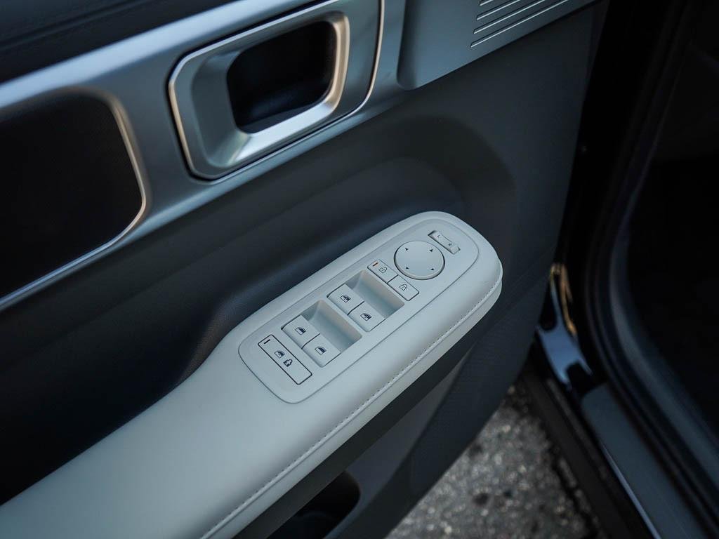 New 2026 Phantom Black Hyundai SEL AWD image 46