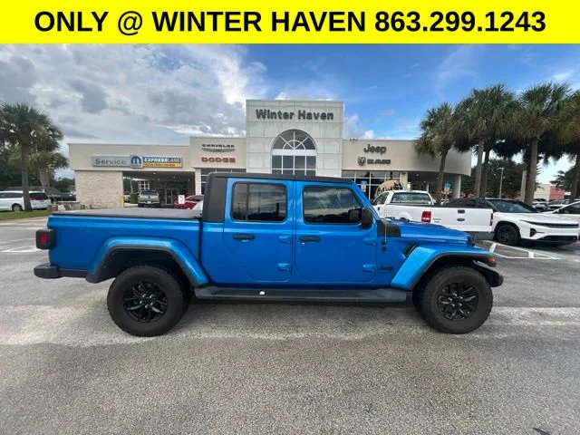Used 2021 Blue Jeep Sport image 1