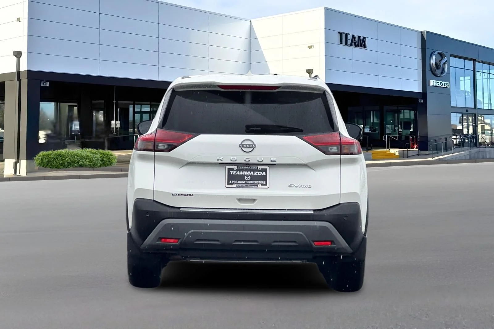 Used 2023 White Nissan SV image 5