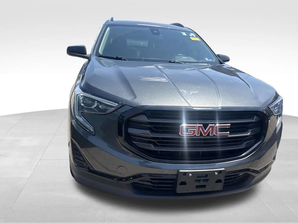 Used 2021 Gray GMC SLE image 16