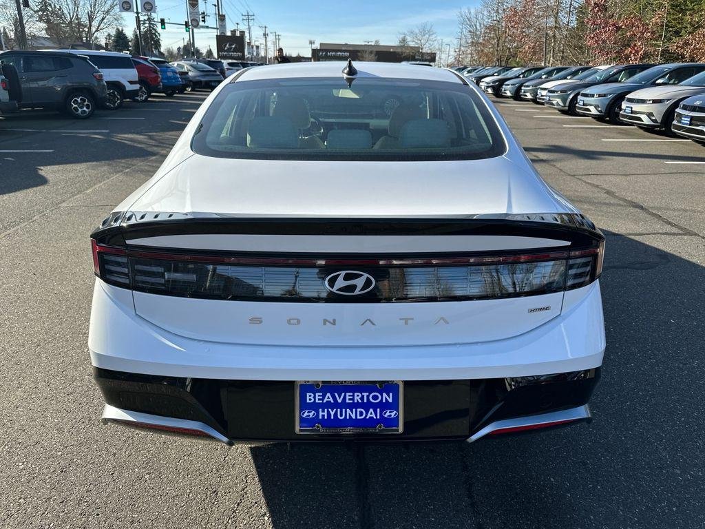 New 2026 White Hyundai SEL Sport image 5