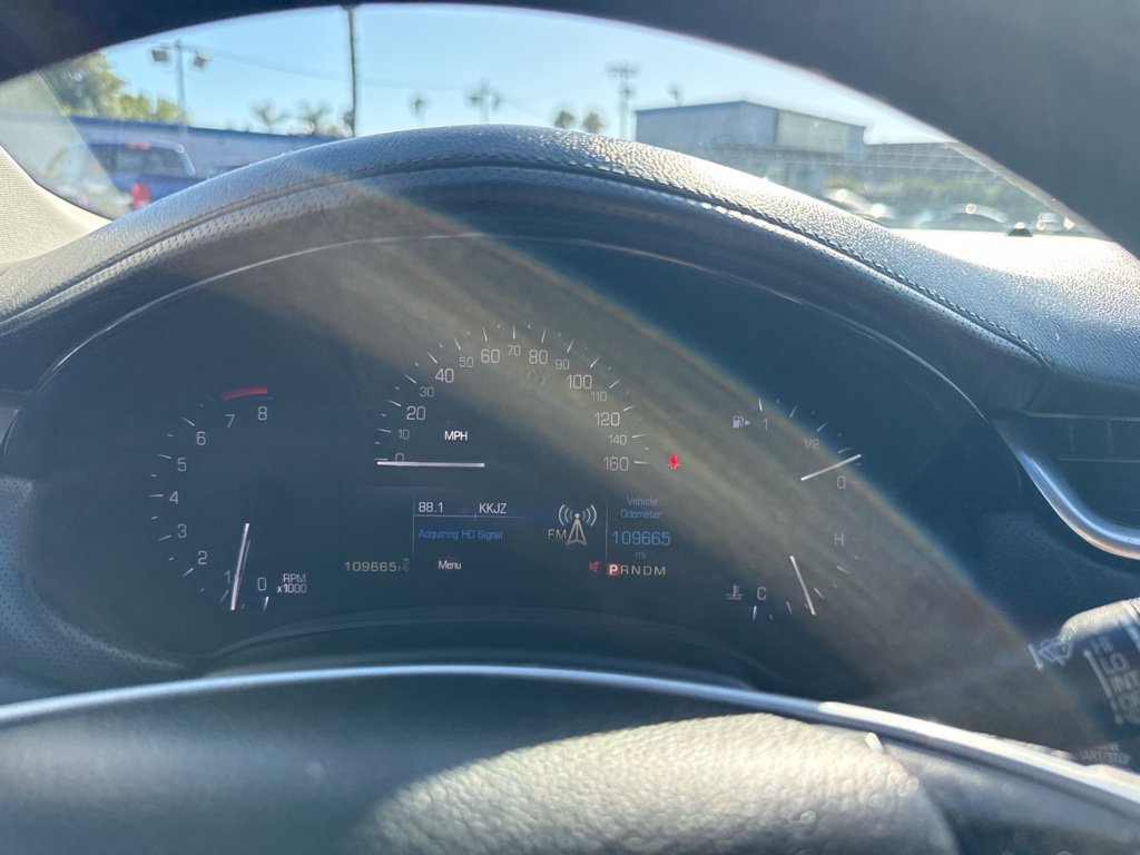 Used 2014 Gray Cadillac Luxury image 16