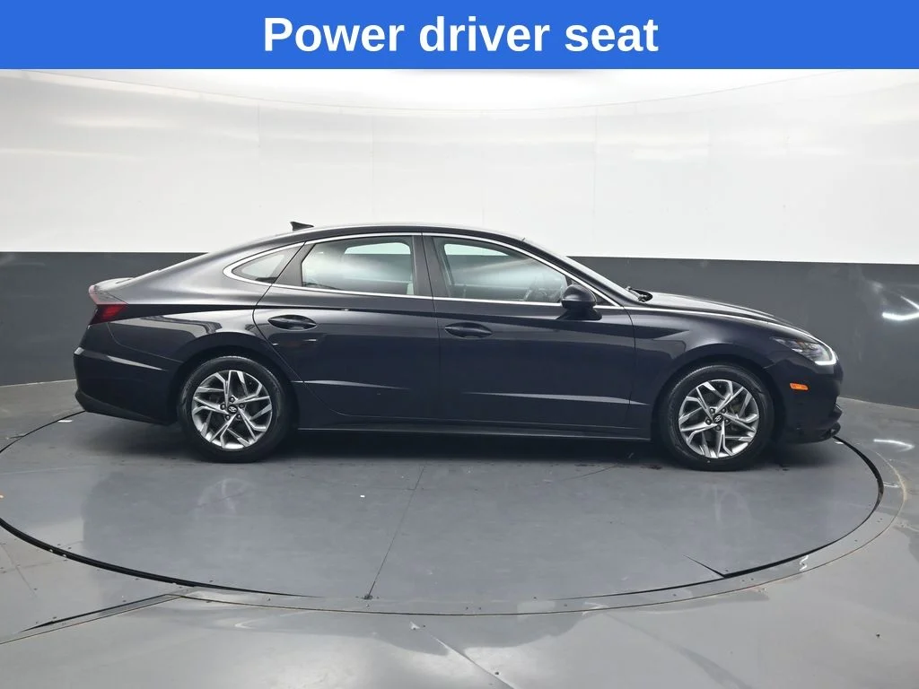 Used 2023 Blue Hyundai SEL image 3