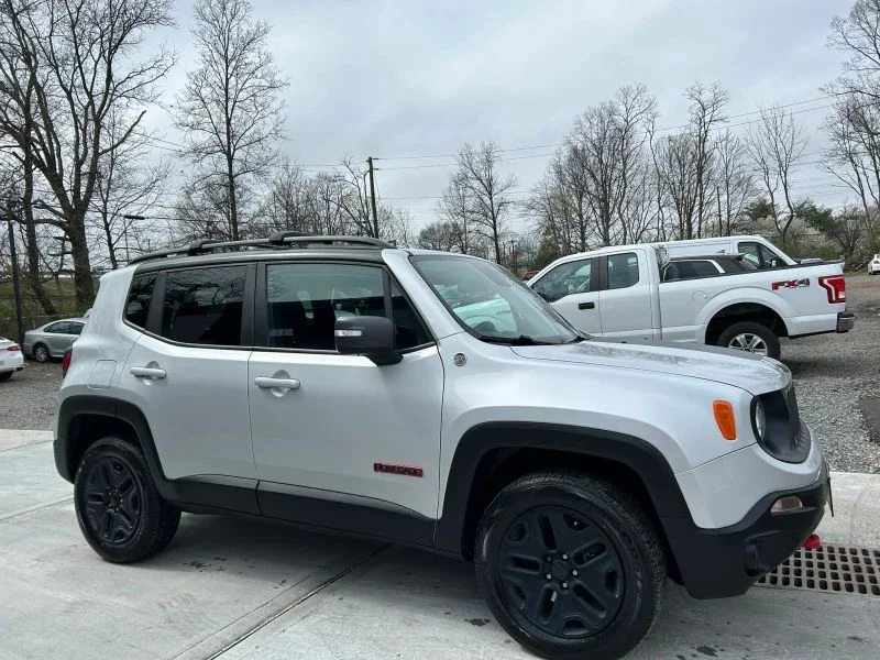 2018 Jeep Renegade Trailhawk - Photo 14