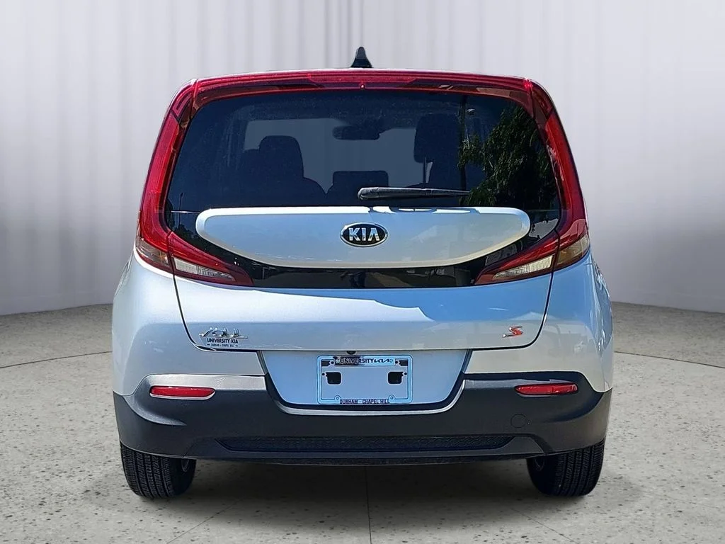 Used 2020 Silver Kia S image 4
