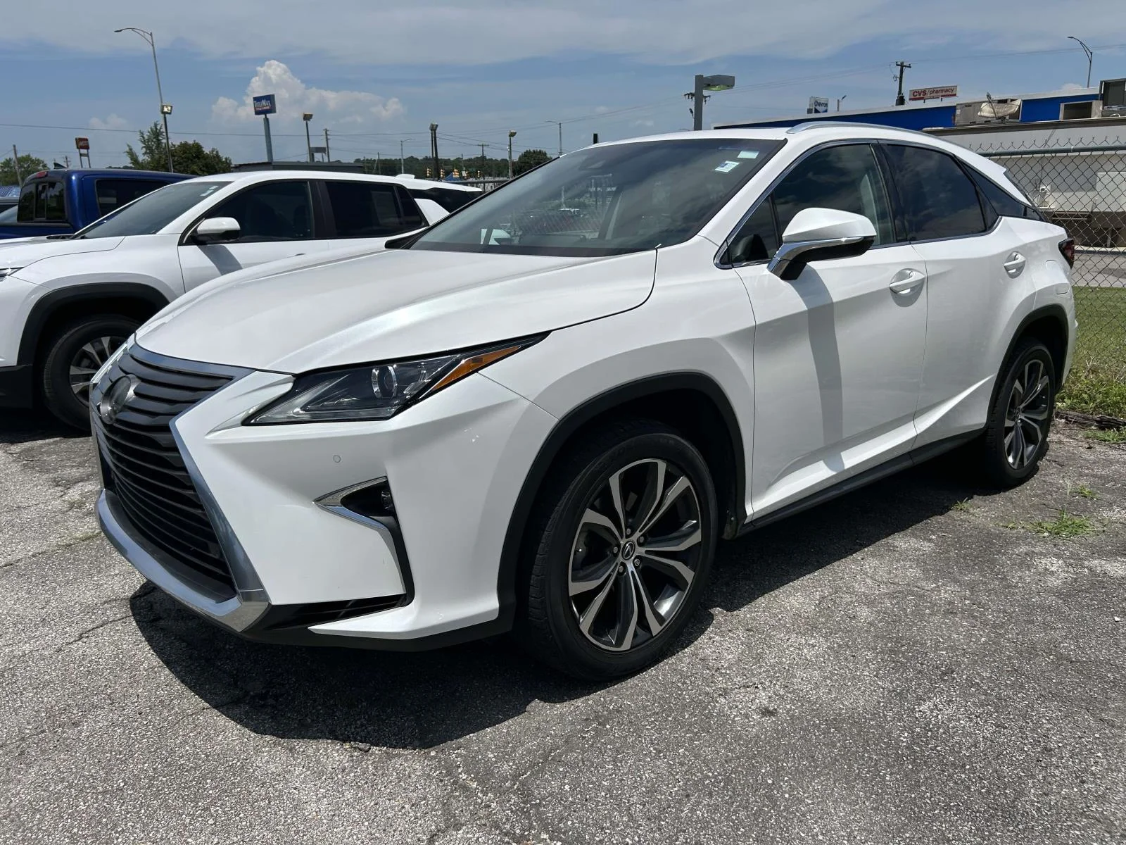Used 2019 White Lexus  image 4