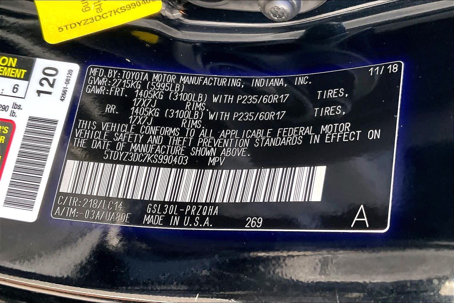Used 2019 Midnight Black Metallic Toyota XLE Premium image 34