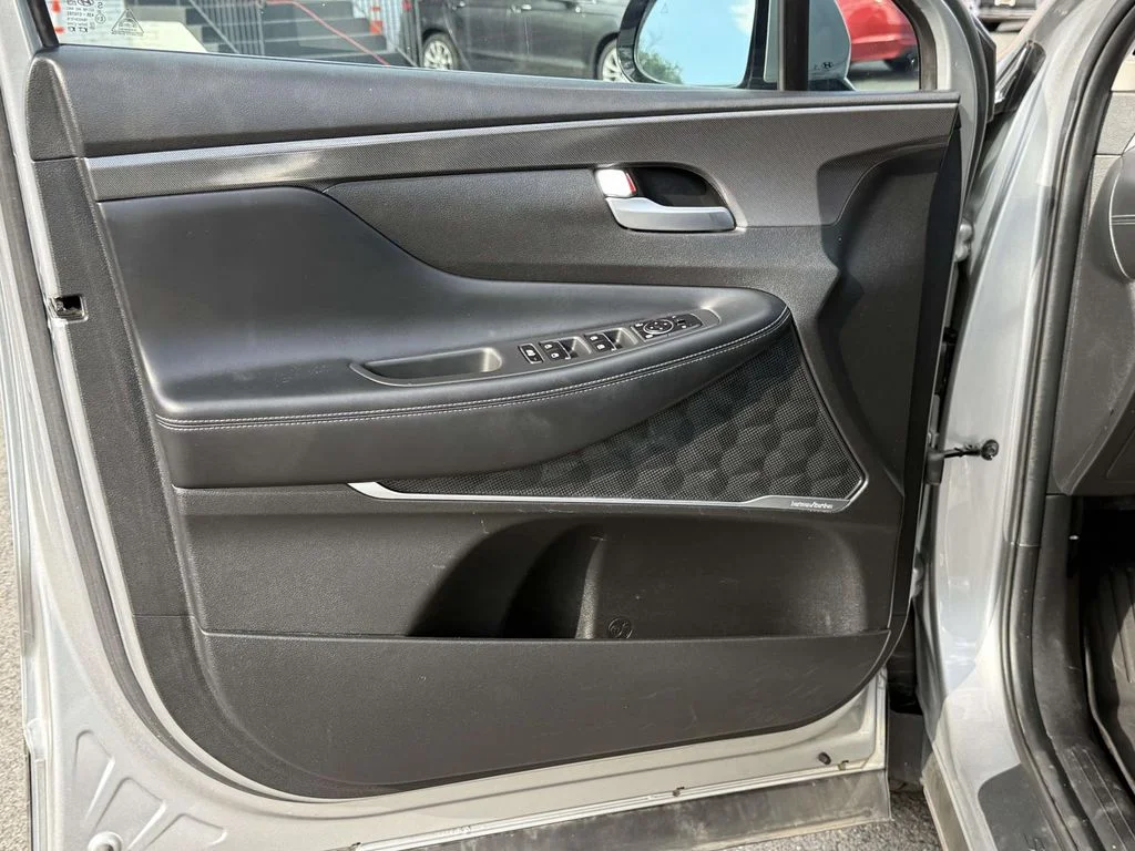 Used 2023 Silver Hyundai SEL image 28