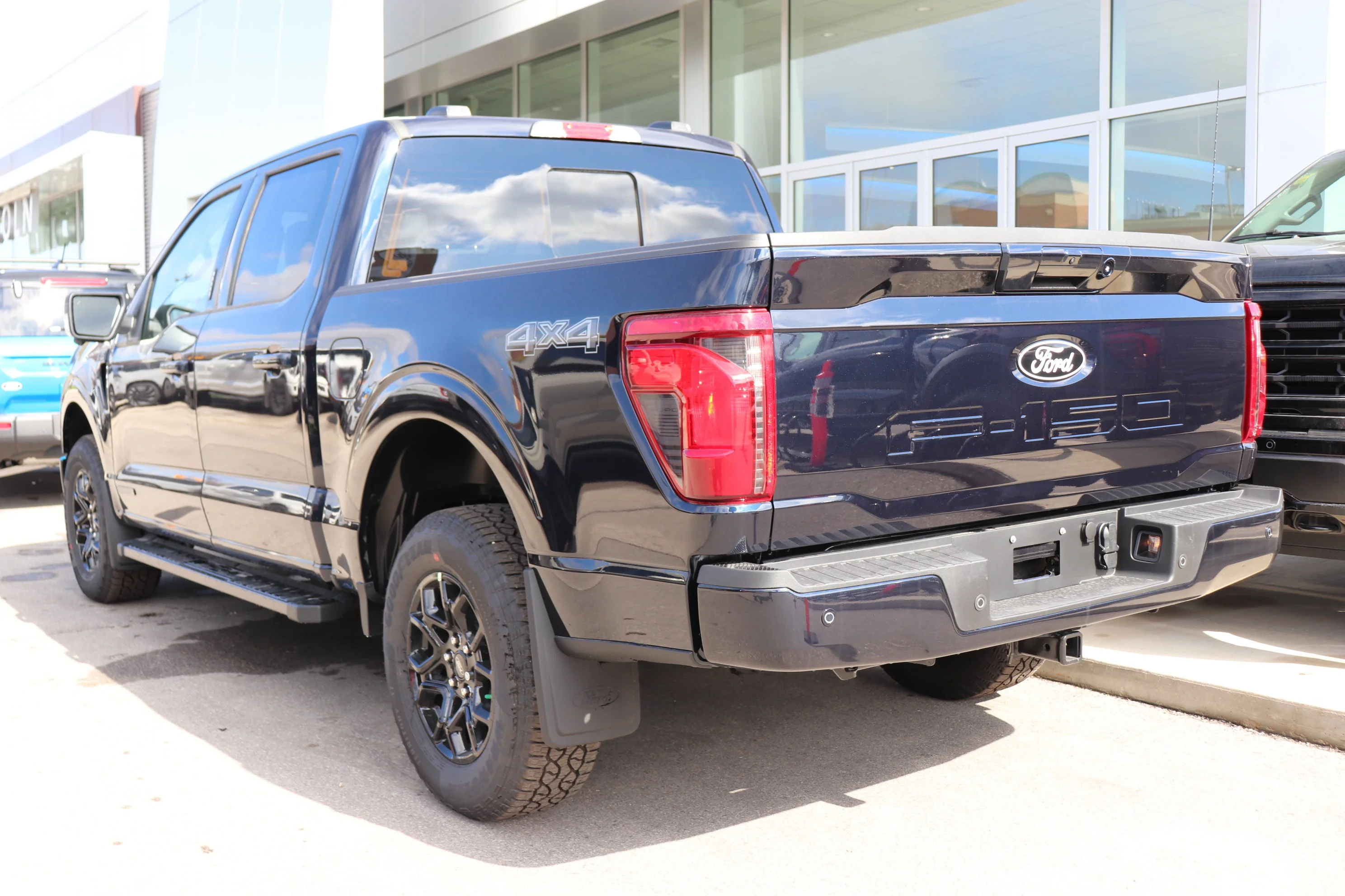 New 2026 ANTIMATTER BLUE METALLIC Ford XLT image 5