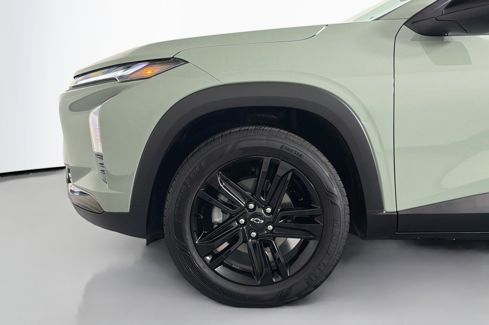Used 2025 Cacti Green Chevrolet ACTIV image 10