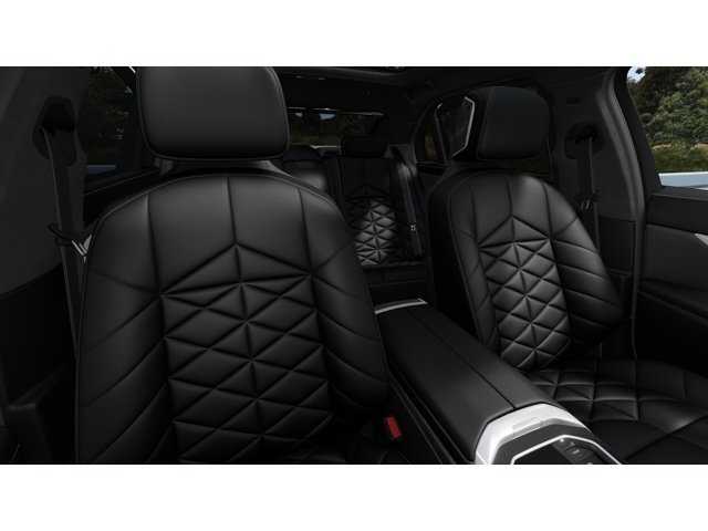 New 2026 Black Sapphire Metallic BMW 740i image 11