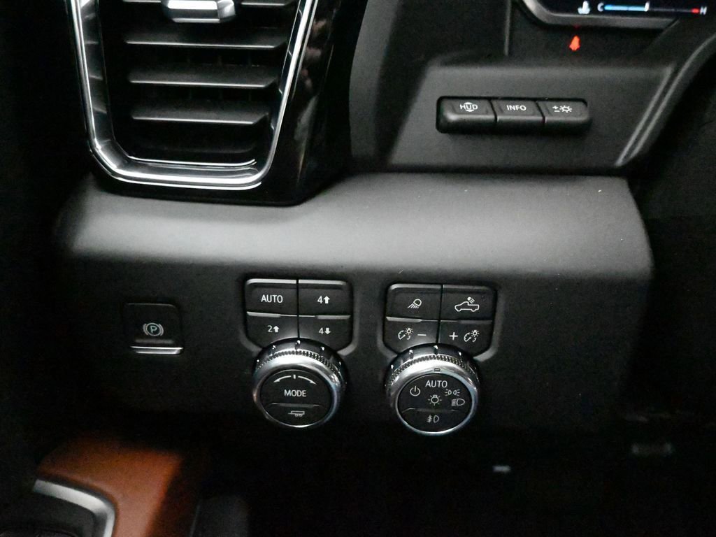 2026 GMC Sierra 3500HD Denali Ultimate - Photo 19