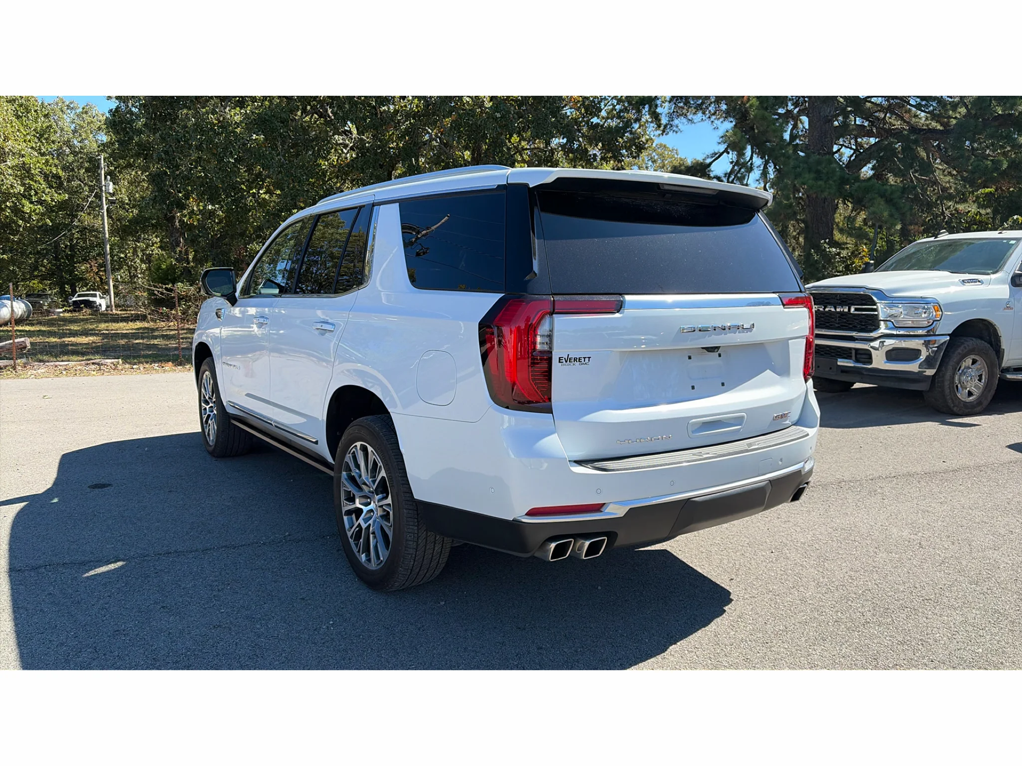 Used 2026 Glacier White Tricoat GMC Denali image 4