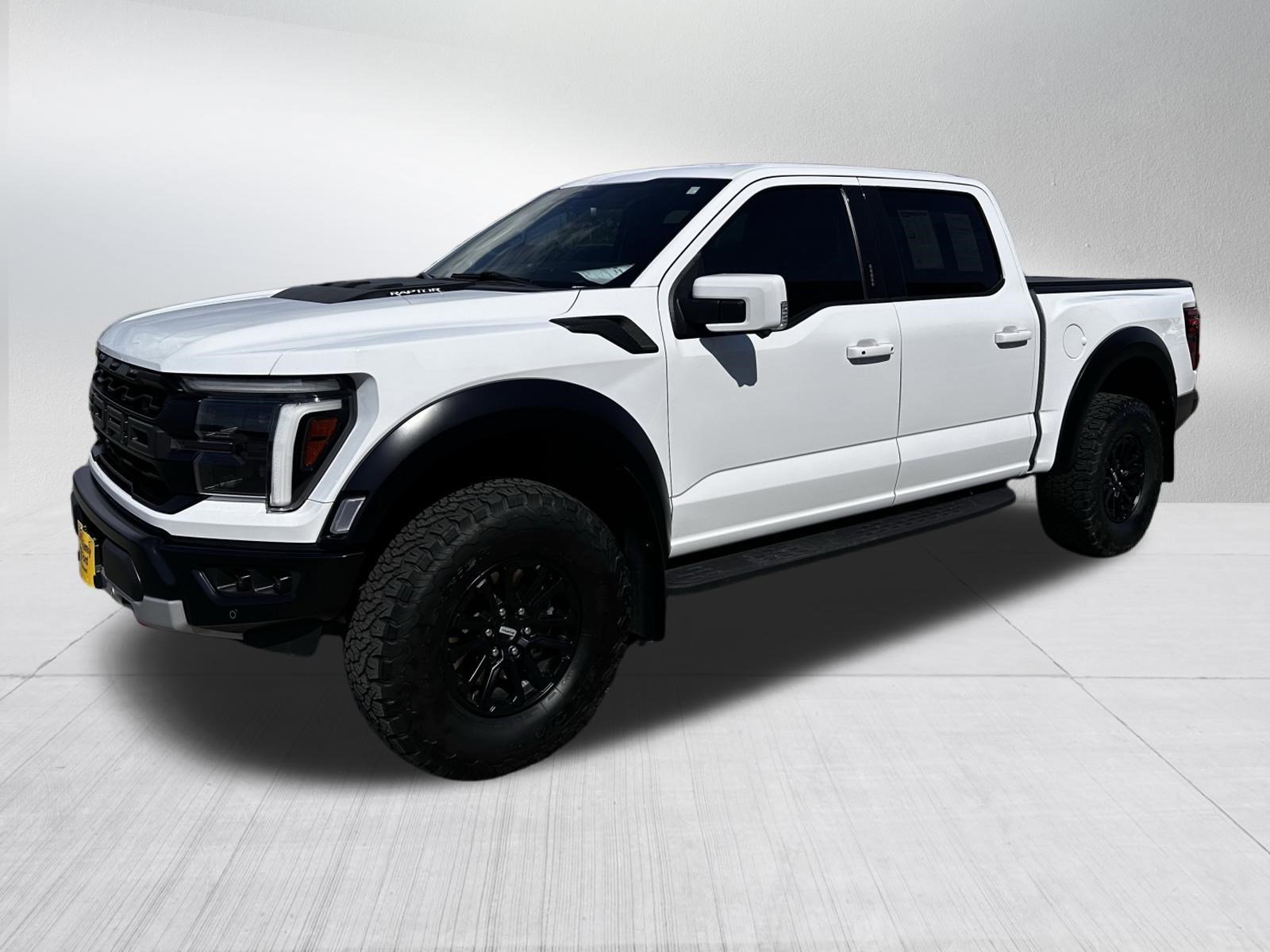 Used 2024 Oxford White Clearcoat Ford Raptor image 3