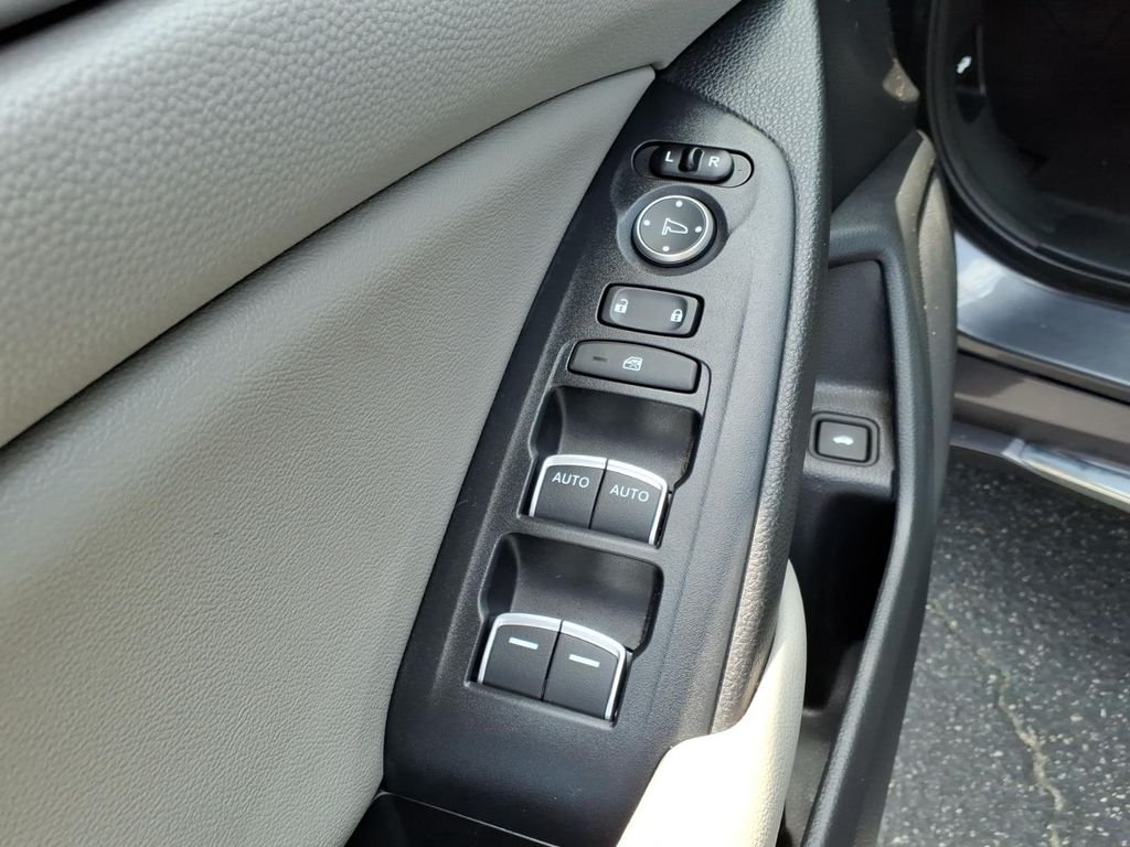 Used 2020 Modern Steel Metallic Honda EX image 8
