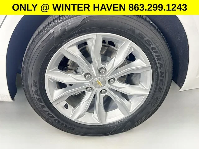 Used 2024 White Chevrolet LT image 28