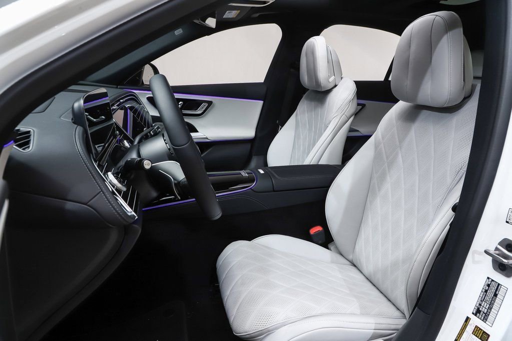 2026 Mercedes-Benz E-Class E350 - Photo 25
