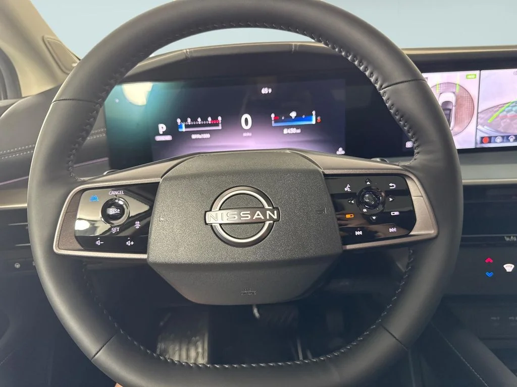 New 2026 Gold Nissan Platinum image 24
