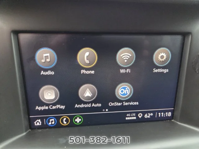 Used 2024 White GMC SLE image 25