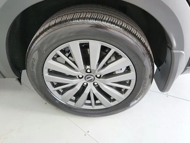 Used 2025 Black Nissan SL image 47