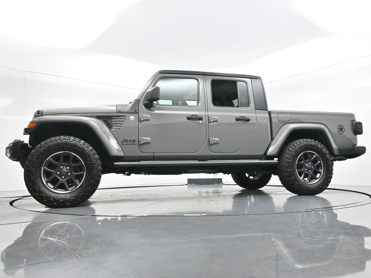 Used 2022 Sting-Gray Clearcoat Jeep Overland image 44