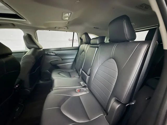 2023 Toyota Highlander XLE - Photo 25